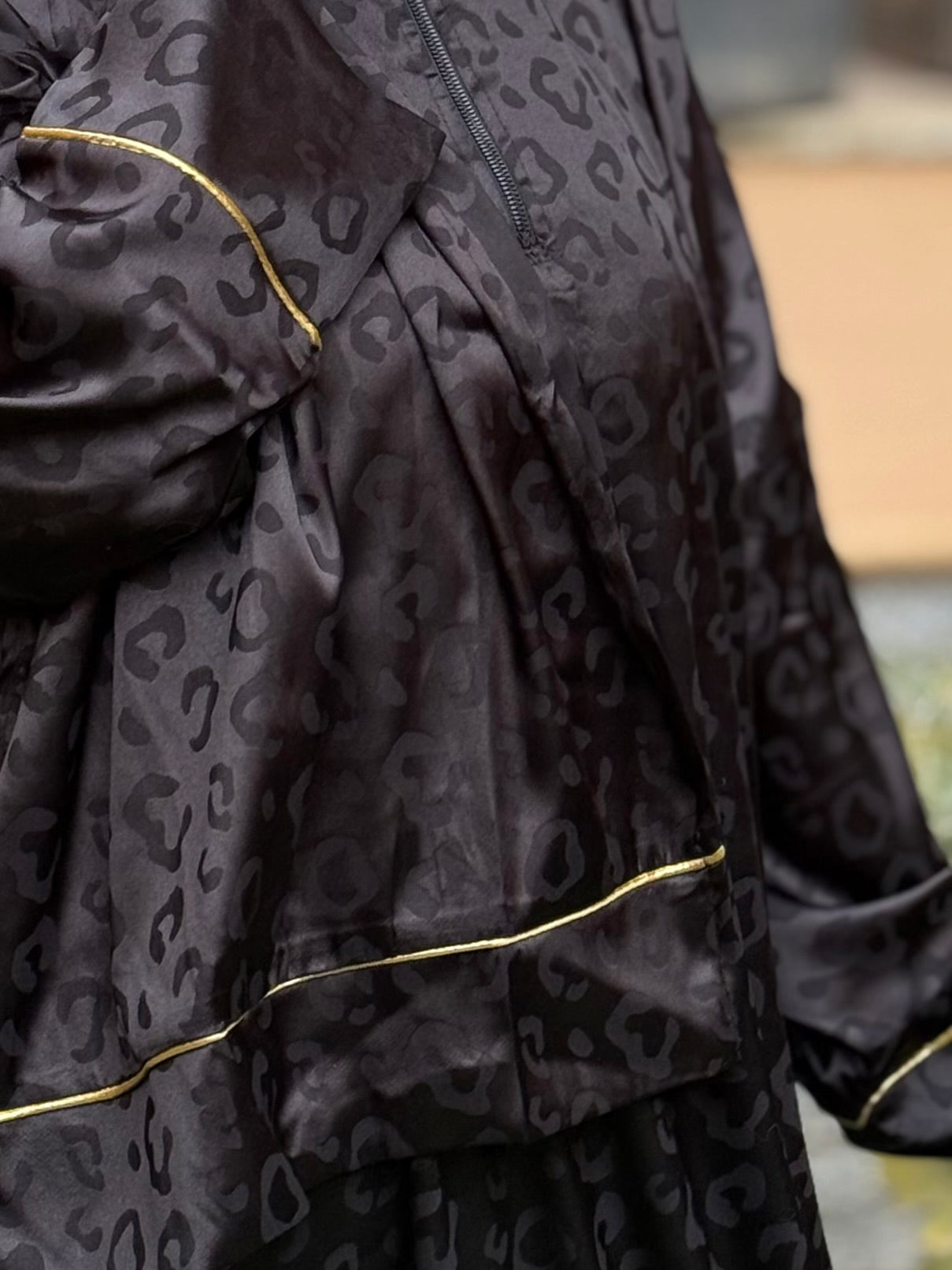 Isdal Ghazal - Black