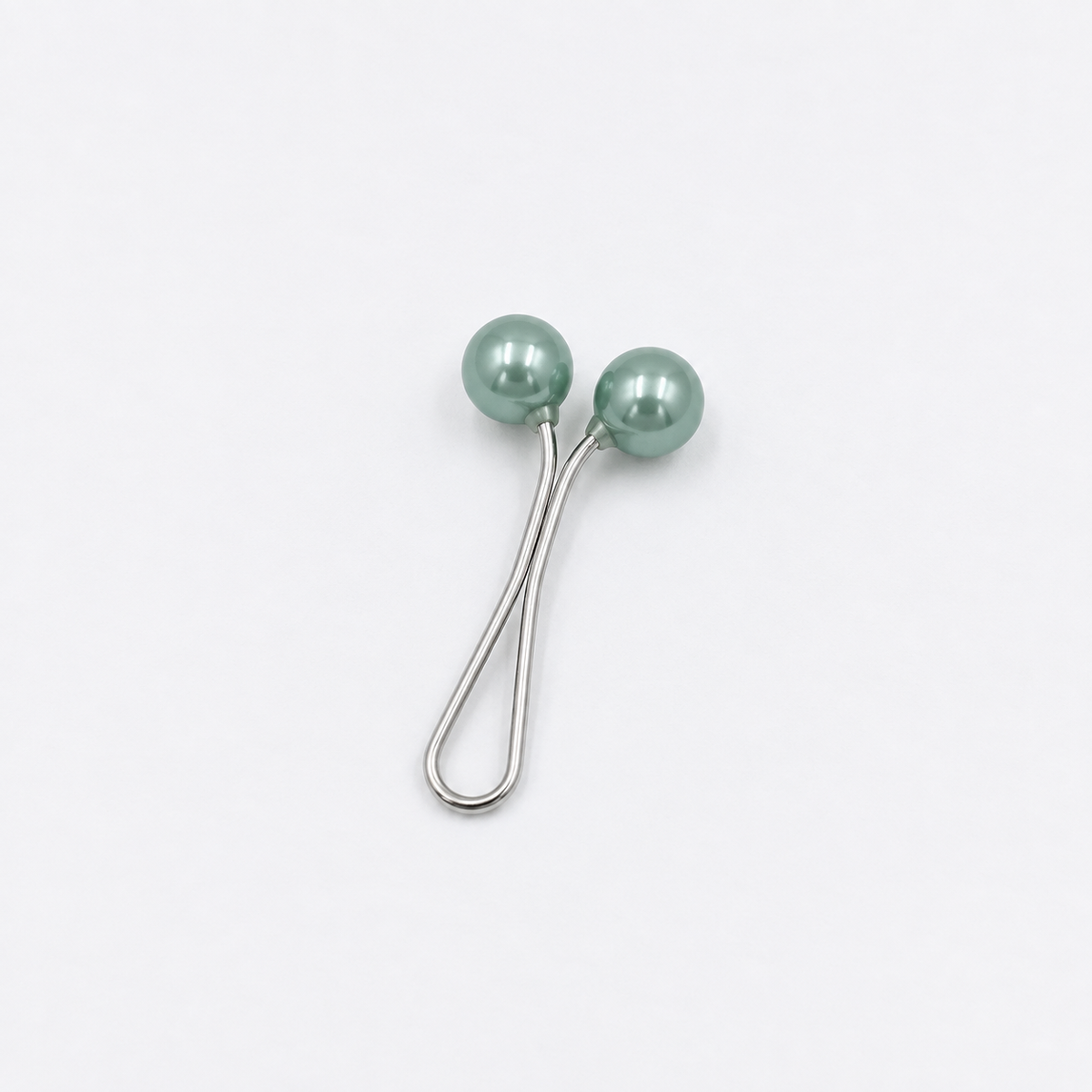 Round pearl pin Mint Green