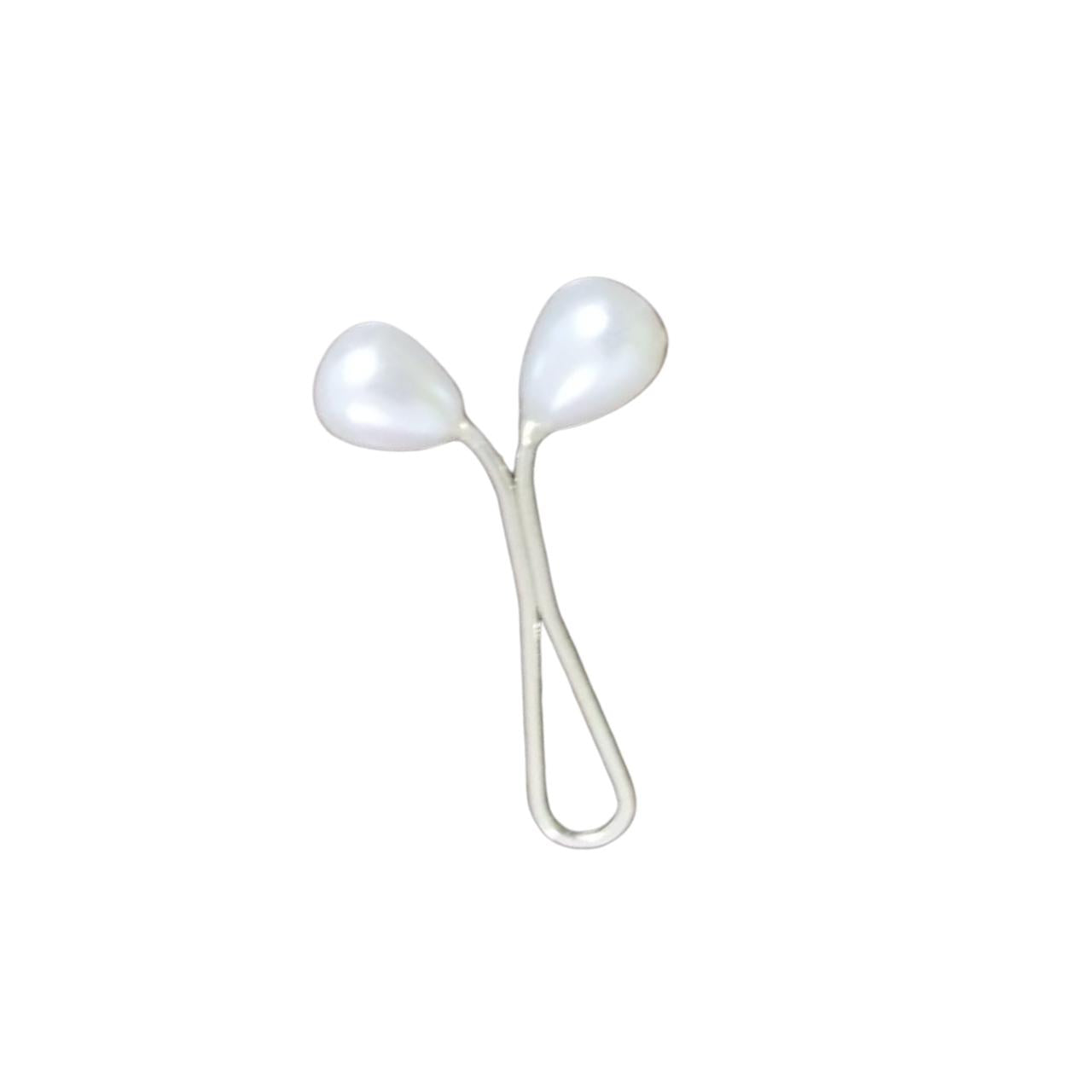 Pear Shaped Pin white