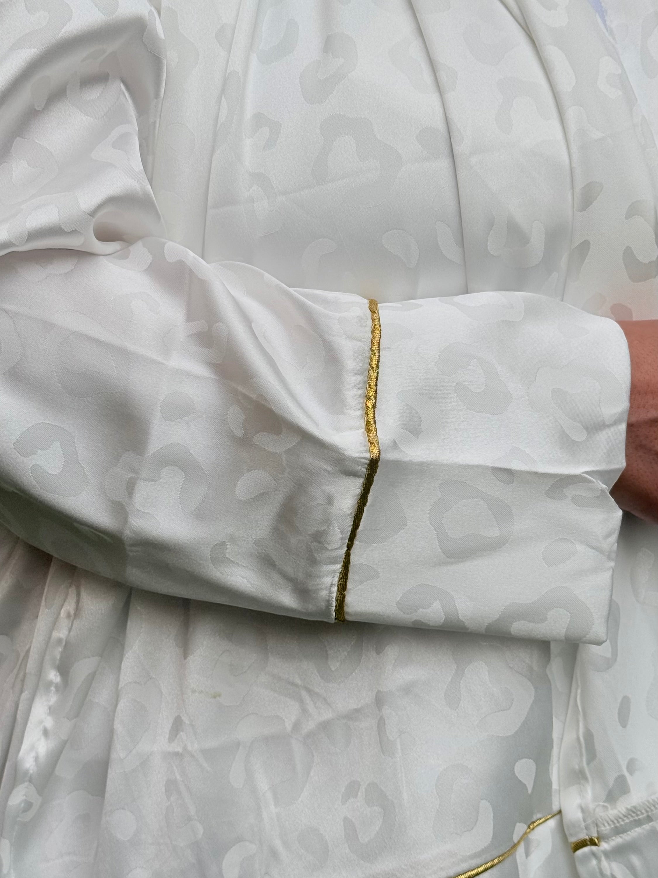 Isdal Ghazal - Off-white