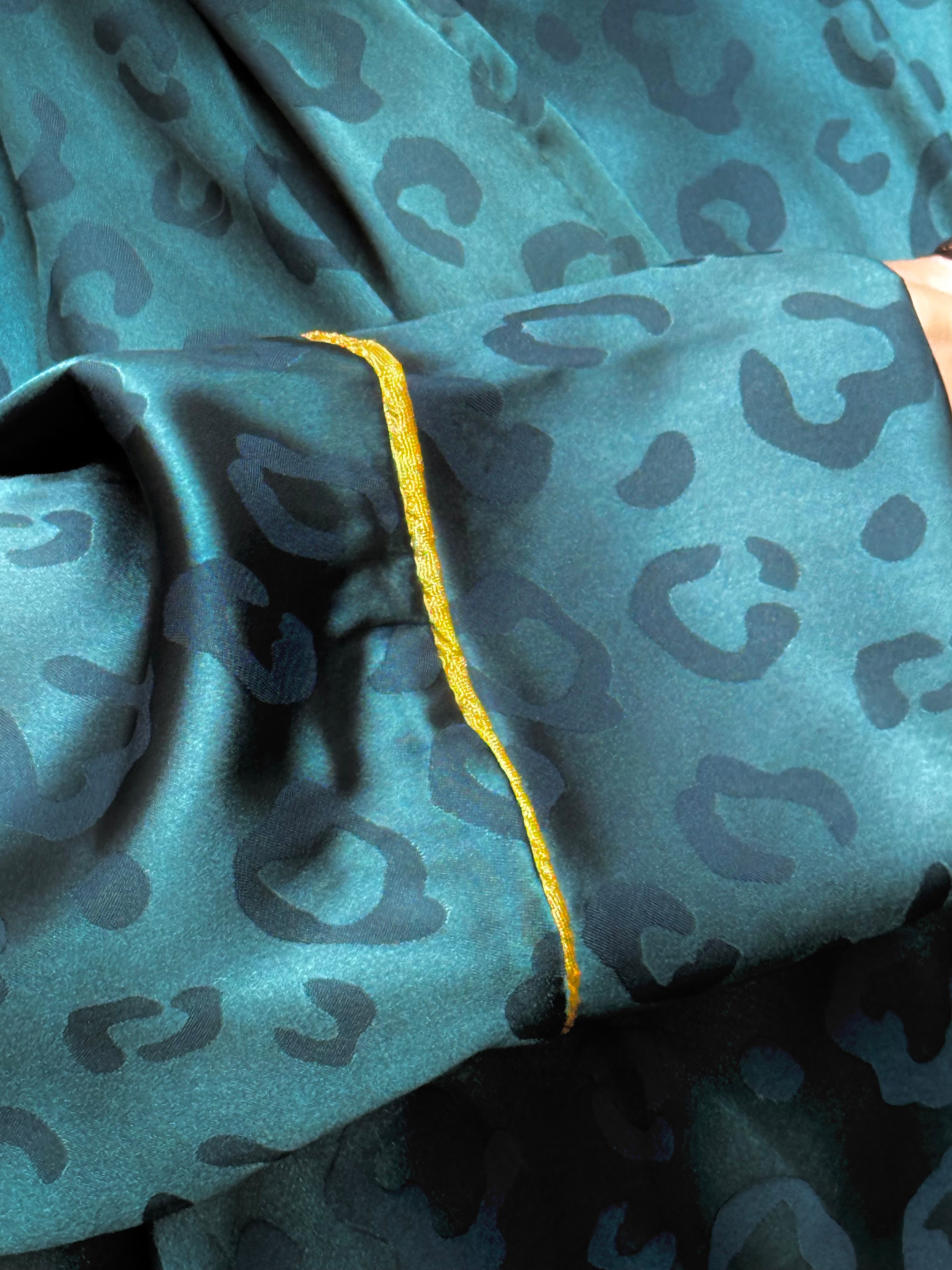 Isdal Ghazal - Forest green